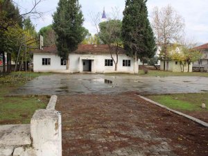 15 Yıldır Atıl Durumda Olan Okullarının Değerlendirilmesini İstiyorlar