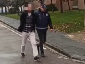 Otobüs Duraklarında Yankesicilik Yapan Şahıs Tutuklandı