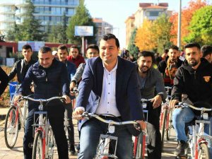 Başkan Çakın Uşak’ı Spor Üssüne Çevirdi