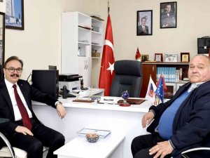 Vali Kızlkaya, Muhtarlar Derneği Başkanı Çınar İle Bir Araya Geldi