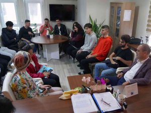 Başkan Uzundemir Üniversite Gençliği İle Bir Araya Geldi