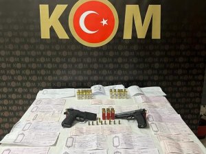 İ̇zmir Polisinden Tefecilere Operasyon