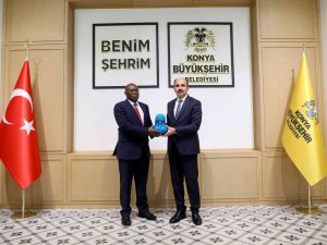 Kenya Büyükelçisi Boiyo İle Başkan Altay Bir Araya Geldi