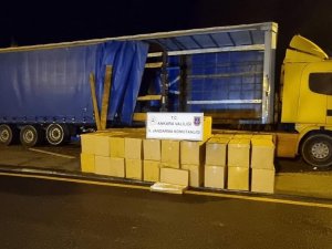 Ankara’da 100 Bin Paket Sarılmış Tütün Ele Geçirildi