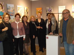 Patili Dostlar Yararına Sergi