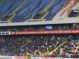 Adana Demirsporlu Taraftarlar, Sampdoria Maçında Takımını Yalnız Bıraktı
