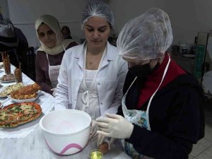 Karabük’te Çölyak Hastaları Ve Aileleri Kursla Glütensiz Ürünler Yapma İmkanı Yakalıyor