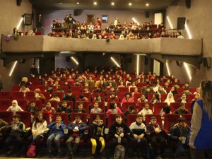 Çocuklar Sinema Keyfi Yaşadı