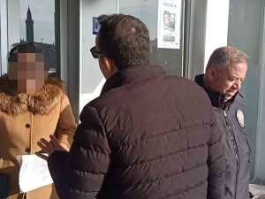 Belediye Çalışanı 14 Yaşındaki Erkek Çocuğuna Cinsel Organının Fotoğrafını Gönderdi