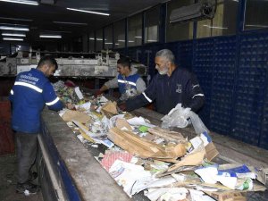 Kuşadası Belediyesi Geleceği ’Geri Dönüşümle’ Koruyor