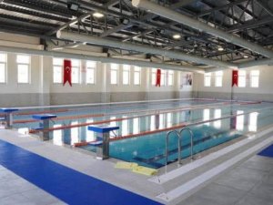 Düzce’ye Yarı Olimpik Yüzme Havuzu