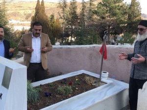 Kayseri Şehitleri Mezarları Başında Anıldı