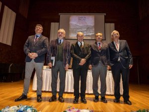 İ̇zmir’in Yüz Yılı Sempozyumu İ̇ktisat Kongresine Işık Tutacak