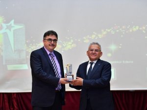 Büyükşehir’in Hospice Projesi’ne ‘Yılın Yenilikçi Uygulaması’ Ödülü
