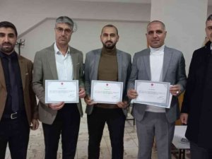 Varto’da Başarılı İ̇mam Hatiplere Teşekkür Belgesi