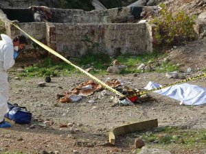 Antalya’da Boş Arazi İçerisinde Kadın Cesedi Bulundu