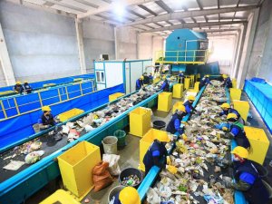 Günde 180 Ton Evsel Atık Ayrıştırılıyor