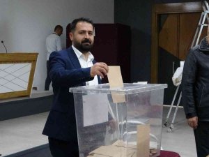 Ertelenen Van Tso Başkan Seçimleri, Yeniden Devam Ediyor