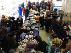 Van’da Bir Avm’de Yapılan İndirim İzdihama Neden Oldu