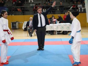 Spor Kenti Gaziosmanpaşa’da, Bu Kez Karate Rüzgarı Esti