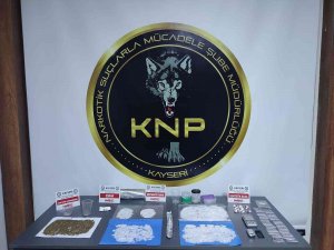Narkotik Polisinden Uyuşturucu Tacirlerine Darbe