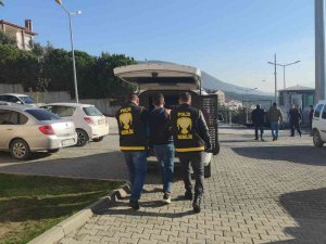 Gemik’te 10 Aracın Camını Hırsızlık İçin Kıran Zanlılar Tutuklandı
