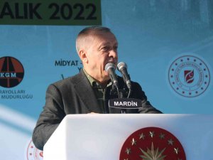Cumhurbaşkanı Recep Tayyip Erdoğan: “Sordum, Resmi Rakam Nedir Dedim. Dediler Ki 75 Bin Kişi Meydanda. Bu 2023’e Yürüyüşün Coşkulu Adımıdır.”
