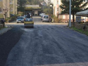 Çaycuma Belediyesi Parke Üzerine Sıcak Asfalt Döktü