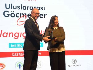 18 Aralık Uluslararası Göçmenler Günü Kırlangıç Ödülleri Sahiplerini Buldu