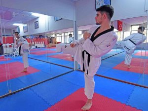 Kilo Vermek İçin Başladı, Şampiyon Oldu