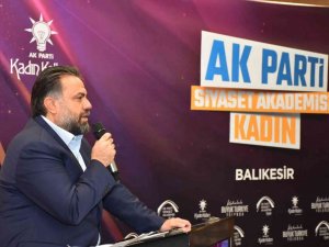 Ak Parti “Siyaset Akademisi Kadın Balıkesir” Programının İlki Gerçekleştirildi