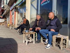 Her Sene Metrelerce Kar Olan İlçede Bahar Havası