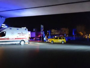 Çocuğunu Hastaneye Götürürken Kaza Yaptı