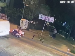 Kağıthane’de Alkollü Grubun Silahlı Kavgası Kamerada