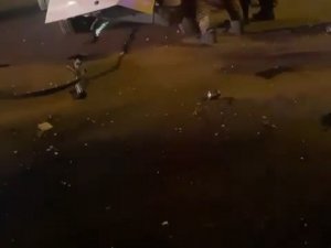Bursa’da Bariyerlere Çarpan Hafif Ticari Araç Takla Attı: 1’i Ağır 2 Yaralı