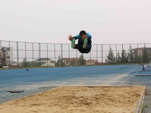 Türkiye Rekoru Kırarak Gözünü Olimpiyatlara Dikti