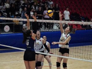 Manisa’da Okul Sporları Gençler Voleybol Müsabakaları Tamamlandı