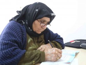 Kadın Destek Merkezleri Yediden Yetmişe Hizmet Veriyor