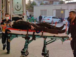 Otomobil İle Elektrikli Bisiklet Çarpıştı: 2’si Çocuk 5 Yaralı