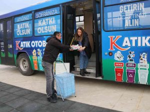 Bu Otobüs İle Bir Haftada 1,2 Ton Atık Toplandı