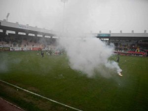 Batman’da Saha Karıştı, Maç Tatil Edildi