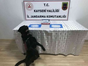 Aracın Torpido Gözünden Uyuşturucu Çıktı