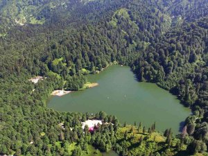 Artvin’in Karagölleri’ni Bir Yılda 140 Bin Kişi Ziyaret Etti