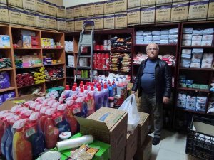 Bu Mağazada İhtiyaç Sahiplerine Her Şey Ücretsiz