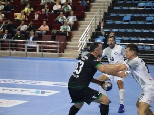 Sakarya Büyükşehir Hentbol Takımı Ligde İkinci Yenilgisini Aldı