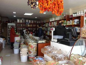 Soğuk Hava Aktarlardaki Yoğunluğu Artırdı