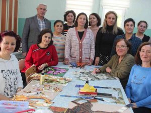 Hem Boş Zamanlarını Değerlendiriyorlar Hem De Sanat Öğreniyorlar