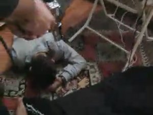 İ̇stanbul’da Nefes Kesen Balyozlu Operasyon Kamerada: Polis Uyuşturucu İçerken Yakaladı