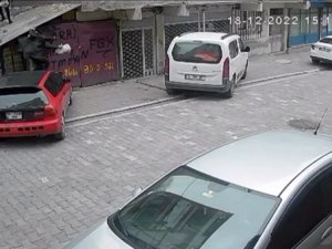 Hırsız İçin Nöbet Tutan Mahalleli Önce Yakalayıp Dövdü, Sonra Polise Teslim Etti