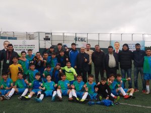 Çayırova Belediyesi’nden 1 Kupa, 8 Madalya